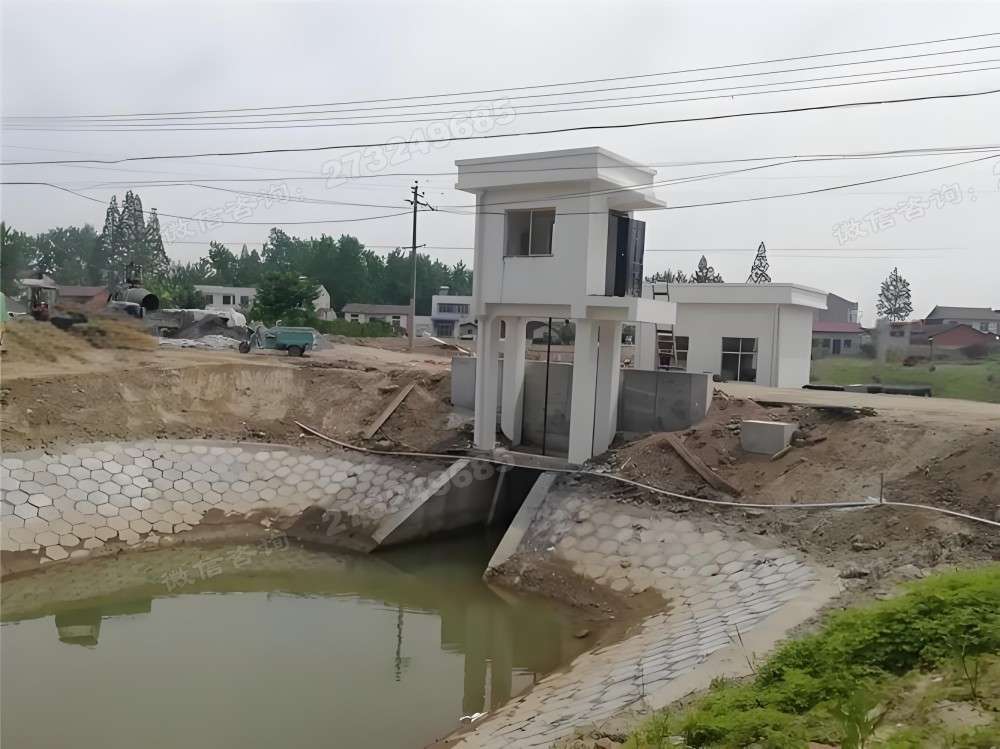 喀什地区在建水利闸站闸门